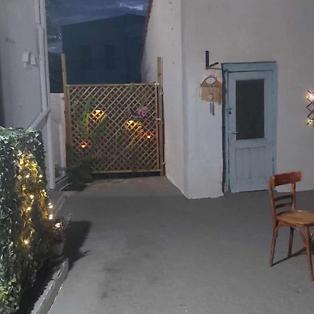 Kostas Studios Apartments - Ενοικιαζόμενα Δωμάτια Με Κουζινάκι ميرينا المظهر الخارجي الصورة