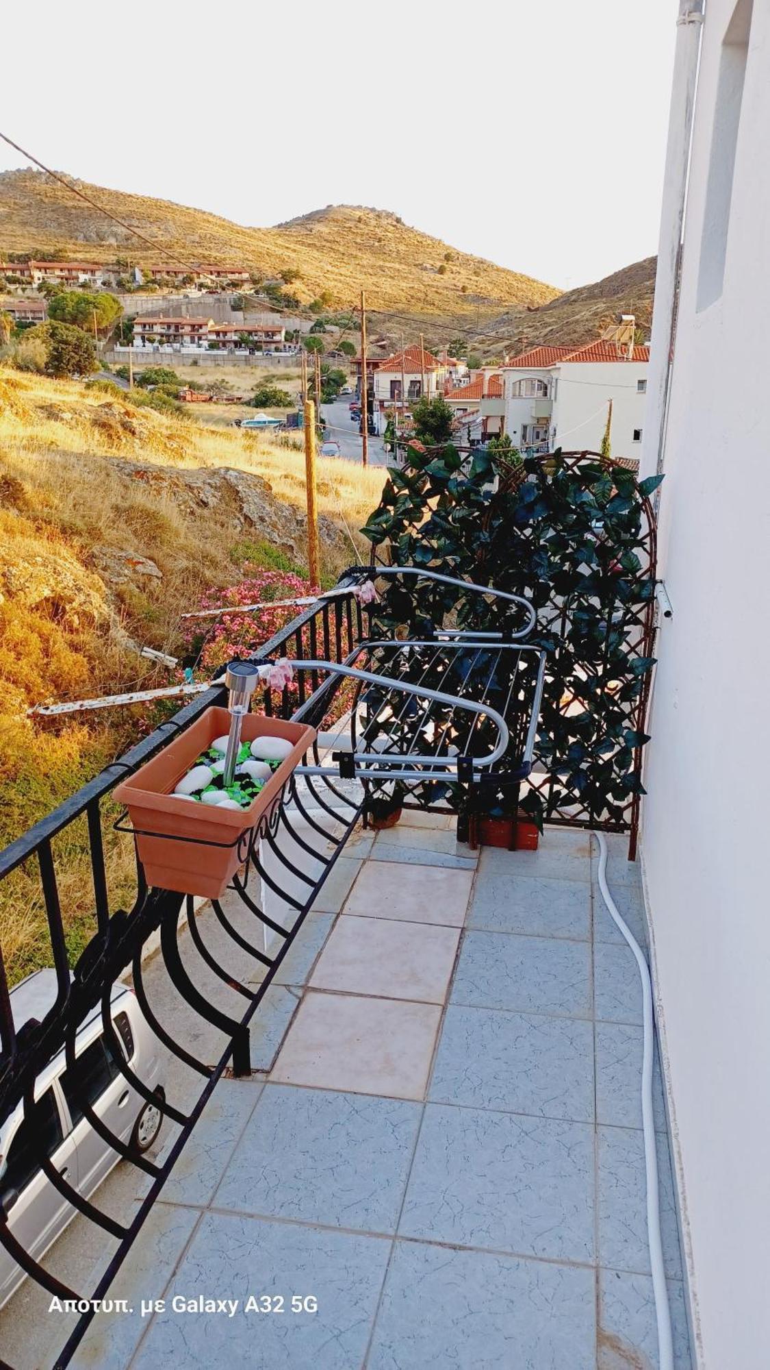 Kostas Studios Apartments - Ενοικιαζόμενα Δωμάτια Με Κουζινάκι ميرينا المظهر الخارجي الصورة