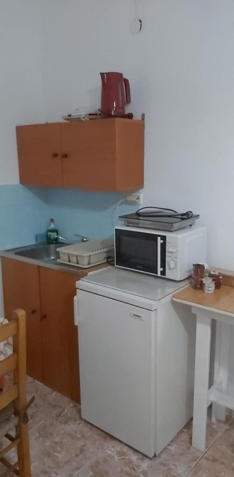 Kostas Studios Apartments - Ενοικιαζόμενα Δωμάτια Με Κουζινάκι ميرينا المظهر الخارجي الصورة